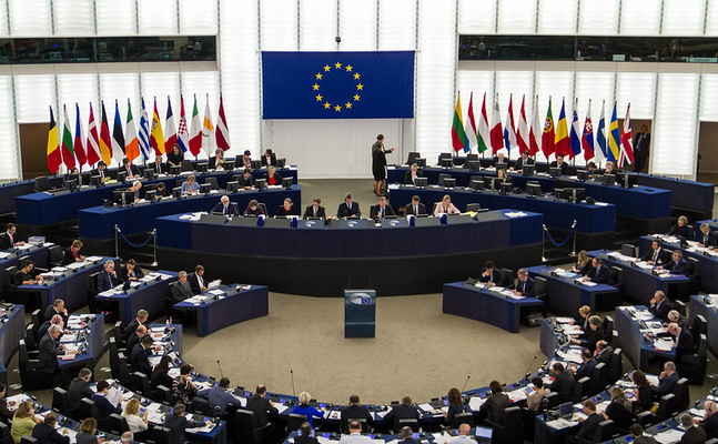 Das Europäische Parlament hat heute, Mittwoch, das umstrittene Lieferkettengesetz verabschiedet, das noch mehr Industriebetriebe aus Europa vertreiben wird.
