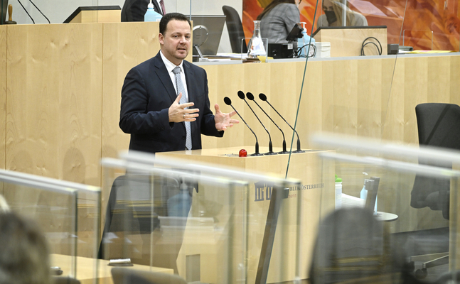 FPÖ-Gesundheitssprecher Gerhard Kaniak im Nationalrat.