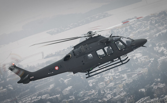 Der erste der neuen italienischen Hubschrauber AW169 des Bundesheeres ist in Österreich eingetroffen.