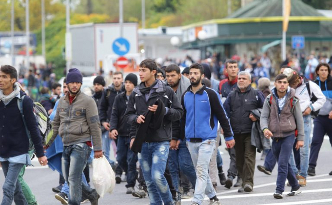 Im ersten Halbjahr 2023 kamen erneut fast 23.000 Illegale ungehindert nach Österreich.