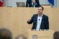 FPÖ-Parlamentarier Christian Hafenecker im Nationalrat.