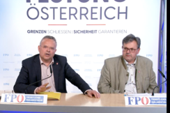 Die FPÖ-Nationalratsabgeordneten Gerald Hauser (.) und Gerhard Deimek bei ihrer Pressekonferenz.